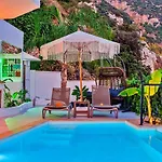 1 Bedroom Seaview With Private Pool