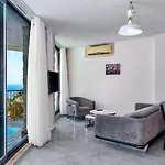 1 Bedroom Seaview With Private Pool