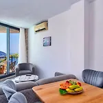 1 Bedroom Seaview With Private Pool